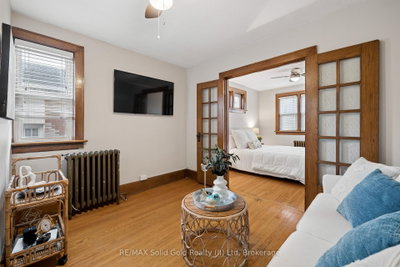 22 Dellroy Avenue • Kitchener, ON photo 2