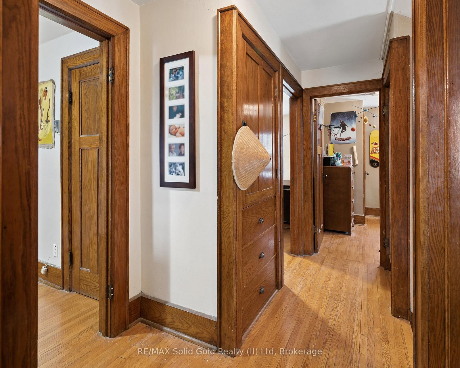 22 Dellroy Avenue • Kitchener, ON photo 37
