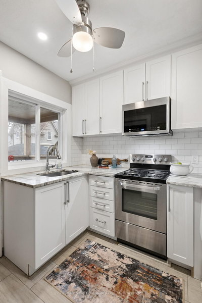 22 Dellroy Avenue • Kitchener, ON photo 4