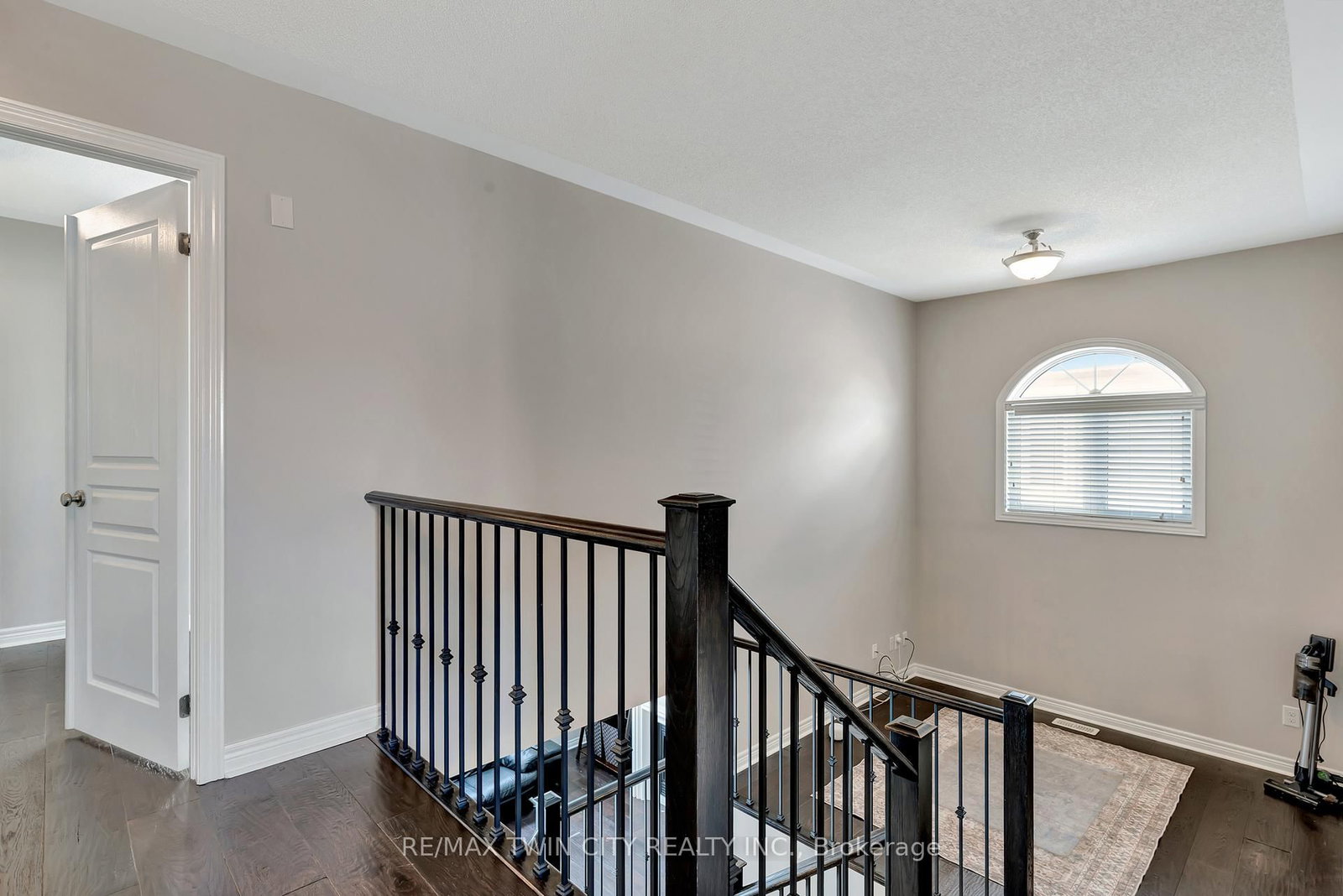 513 Terrington Crescent - Photo 22