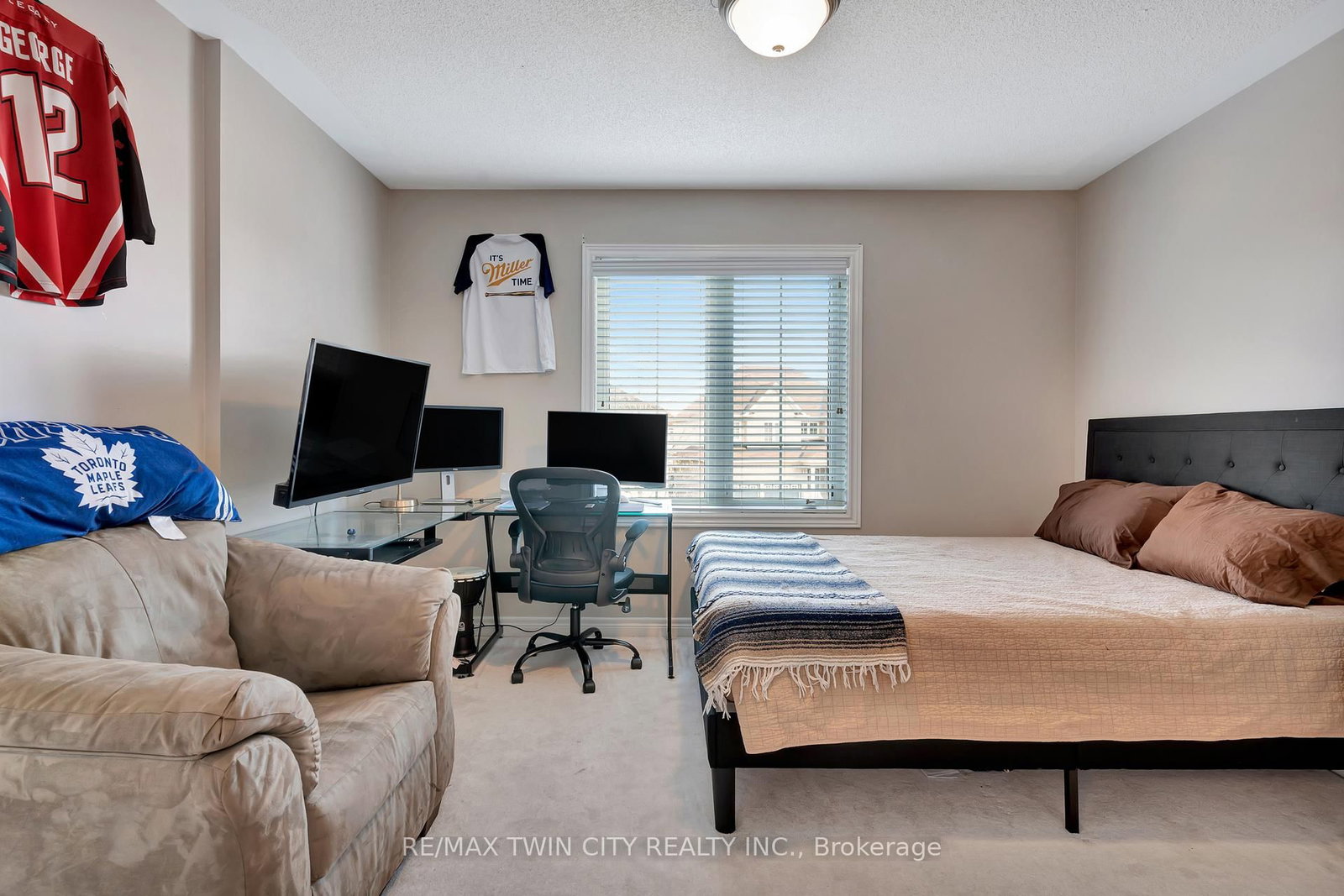 513 Terrington Crescent - Photo 33