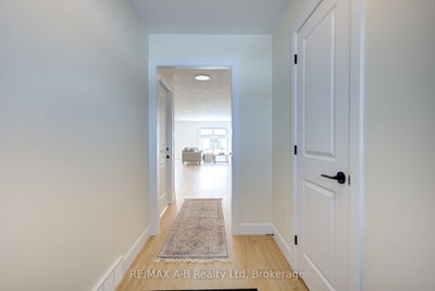 28 Linda Drive — photo 5