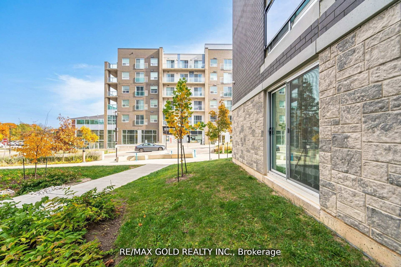 275 Larch Street, Unit H101 - Photo 25