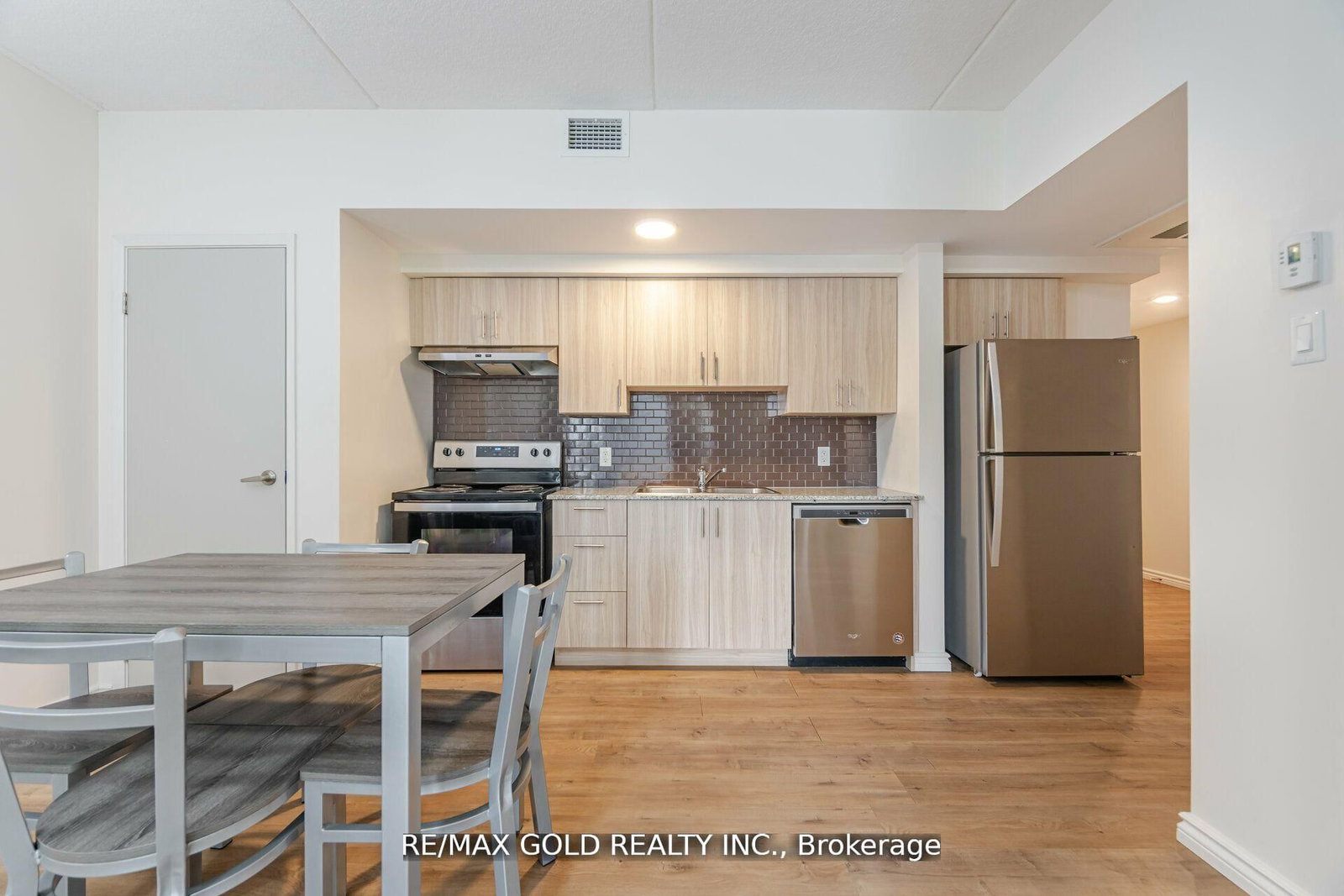 275 Larch Street, Unit H101 - Photo 8