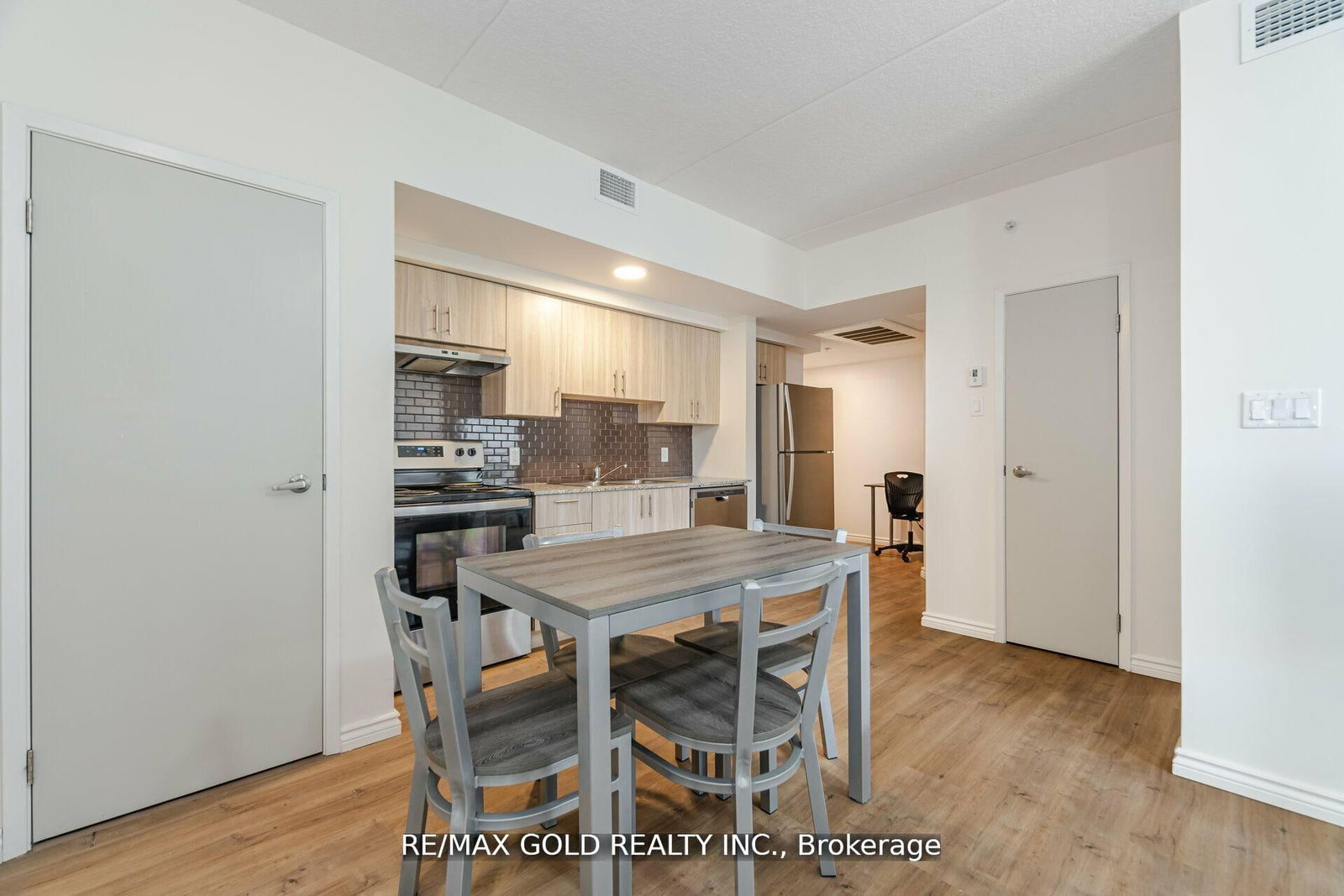 275 Larch Street, Unit H101 - Photo 9