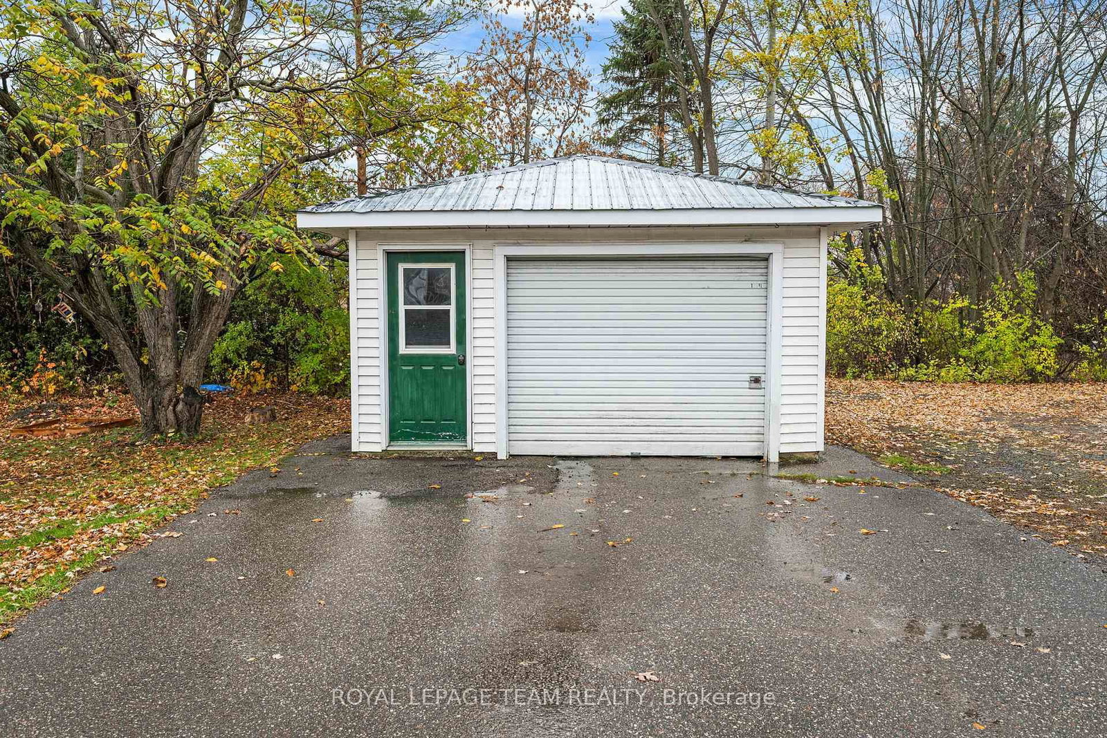 266 Daniel Street S • Arnprior, ON photo 37
