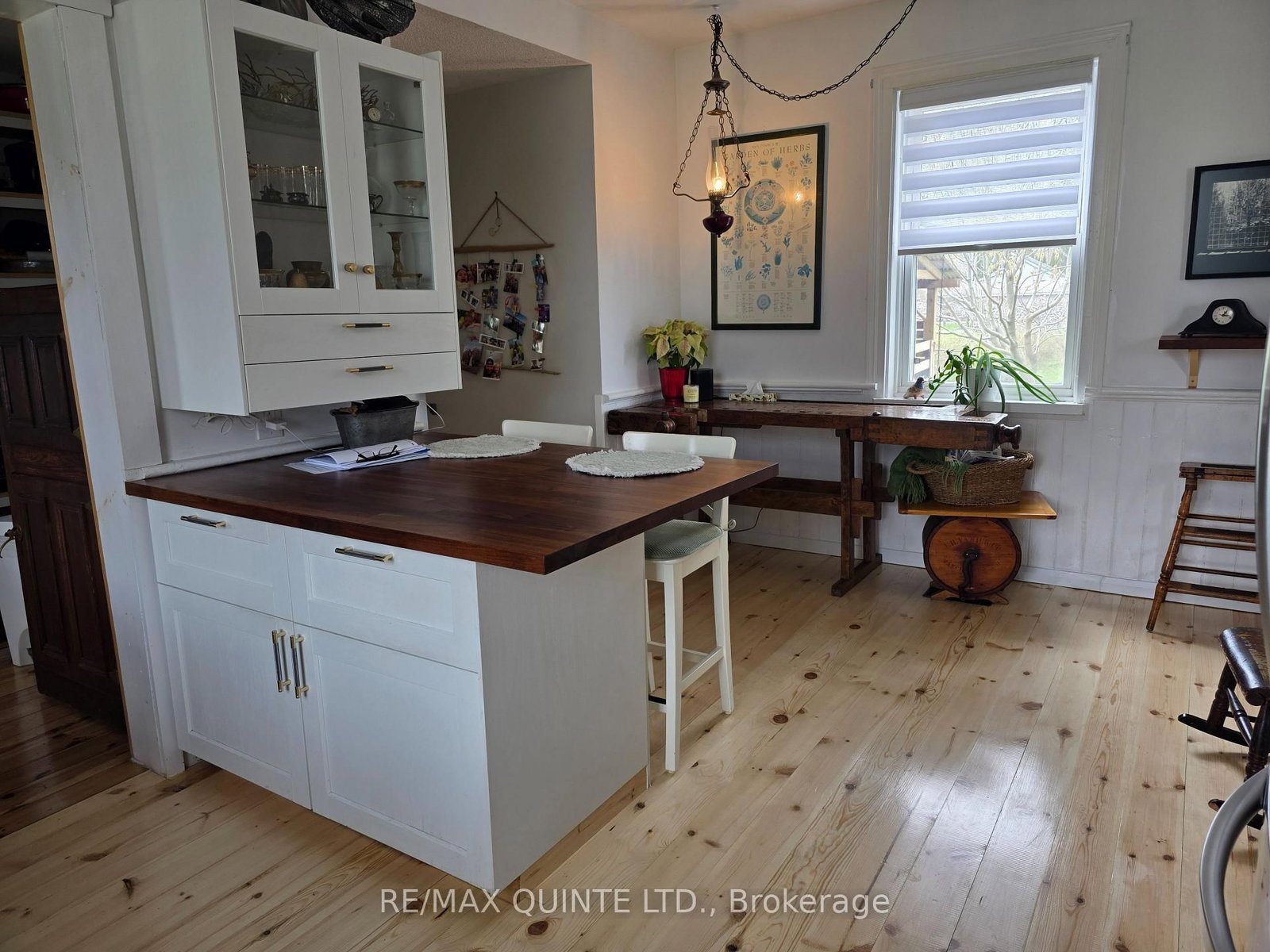 15775 Loyalist Parkway • Prince Edward County, ON photo 17