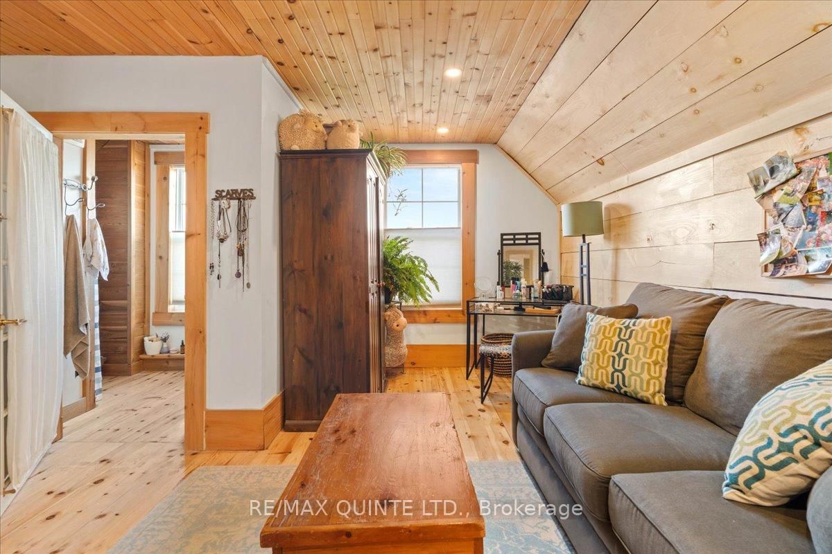 15775 Loyalist Parkway • Prince Edward County, ON photo 29