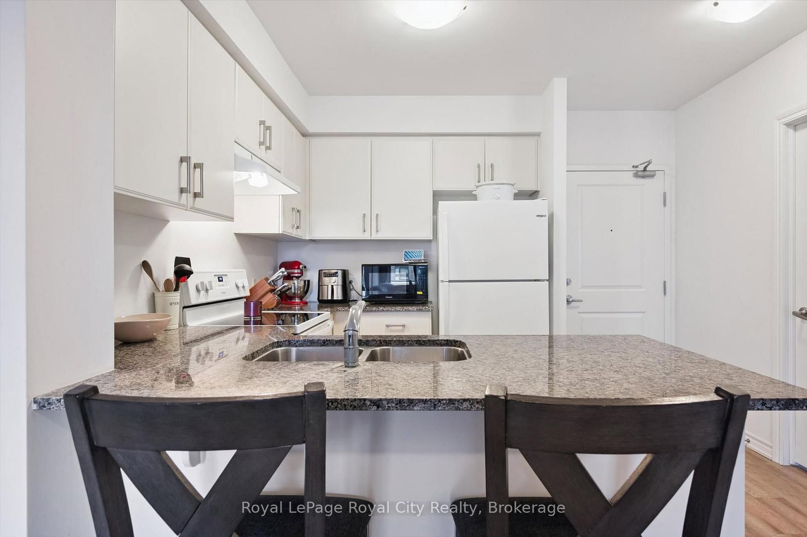 1284 Gordon Street, Unit 229 - Photo 7