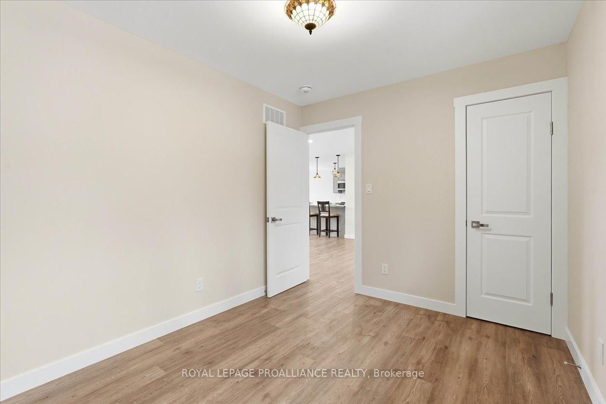 530 Addington Rd 5 • Cloyne, ON photo 13