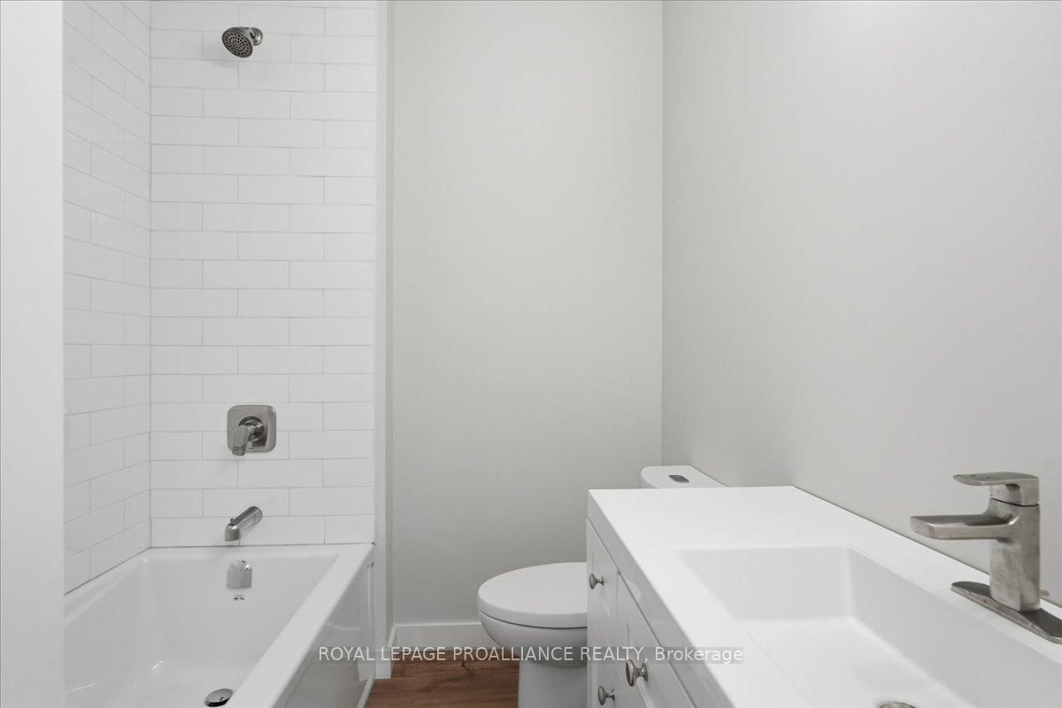 530 Addington Rd 5 • Cloyne, ON photo 17