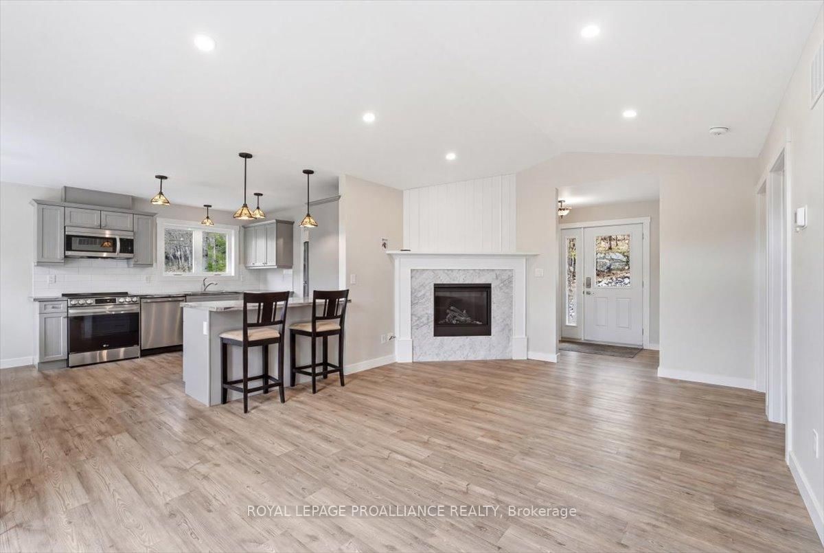 530 Addington Rd 5 • Cloyne, ON photo 6