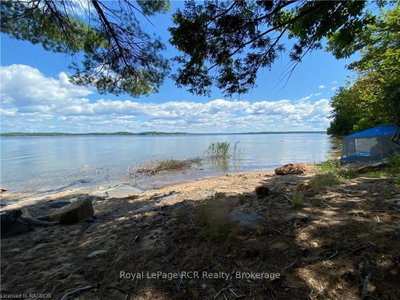 7 Mowat Island — photo 4