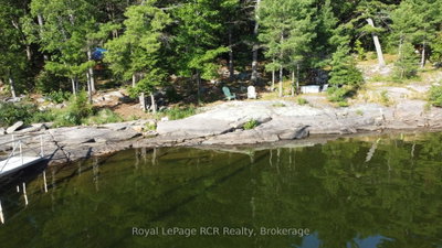 7 Mowat Island — more photos