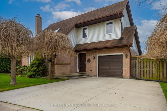 122 Barrydale Crescent