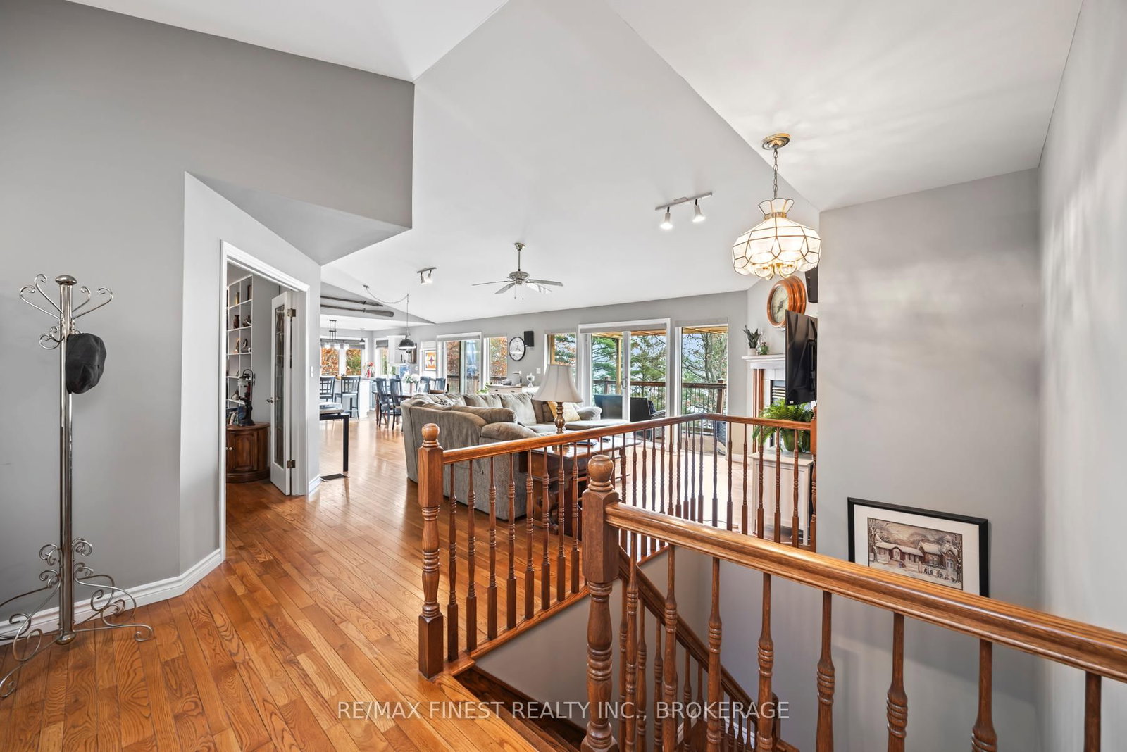 6 Vanston Road • Leeds and the Thousand Islands, ON photo 10