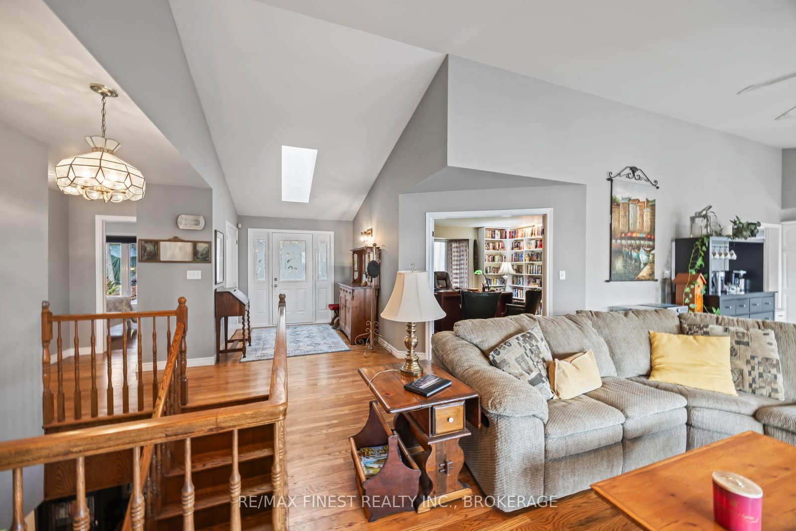 6 Vanston Road • Leeds and the Thousand Islands, ON photo 12