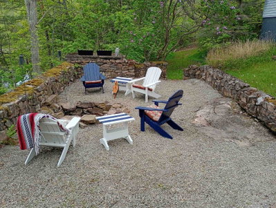 6 Vanston Road • Leeds and the Thousand Islands, ON photo 8