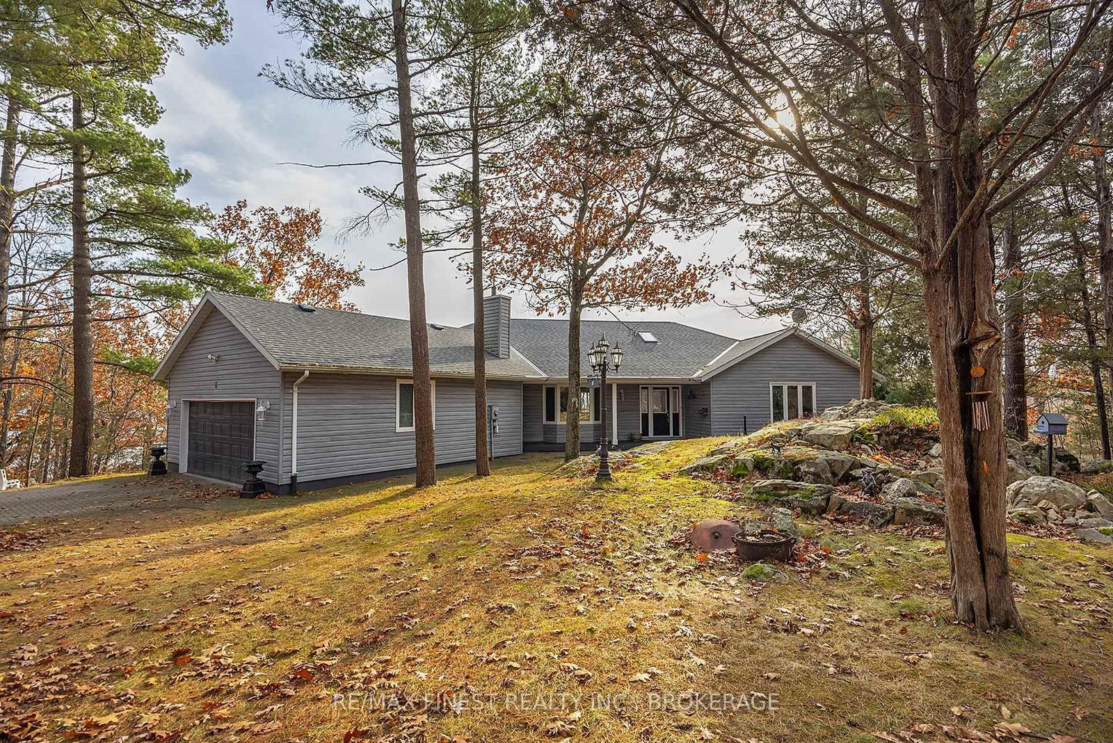 6 Vanston Road • Leeds and the Thousand Islands, ON photo 9