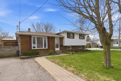 621 Willow Crescent — photo 3