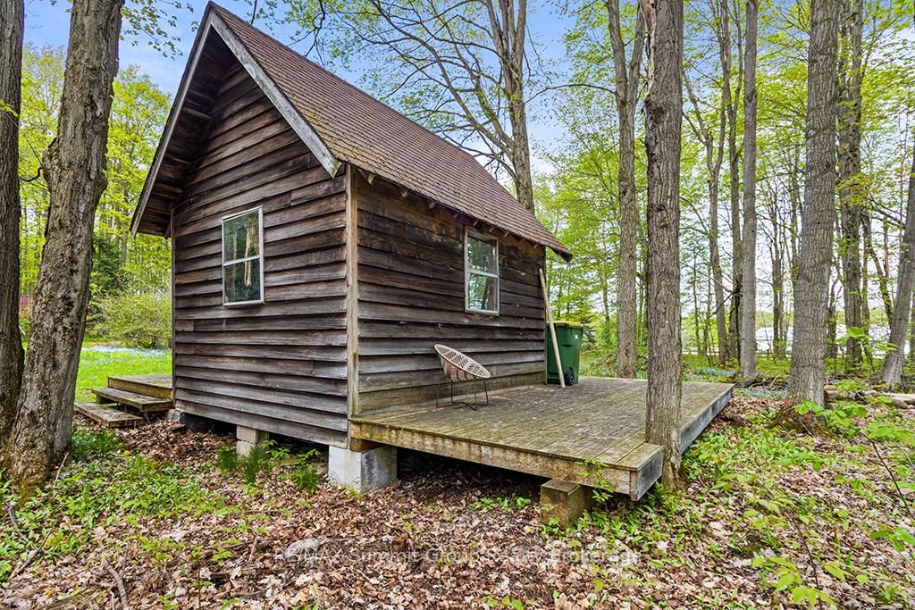 132 SOUTH VIEW Lane • Grey Highlands, ON photo 6