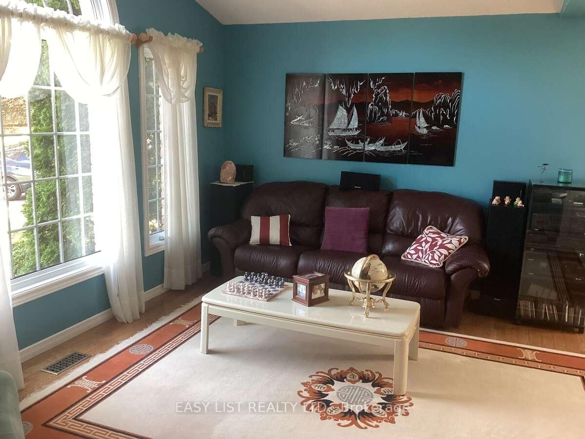 601 MacDonald Drive • Gananoque, ON photo 3