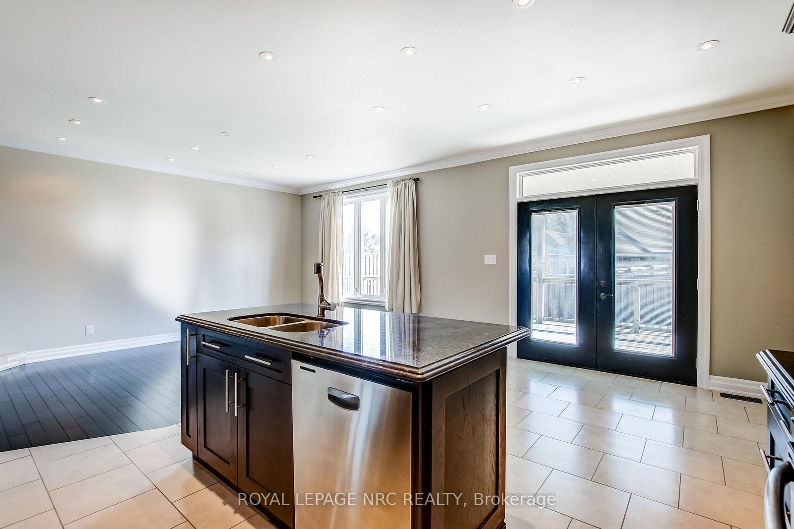 5784 Ironwood Street • Niagara Falls, ON photo 10