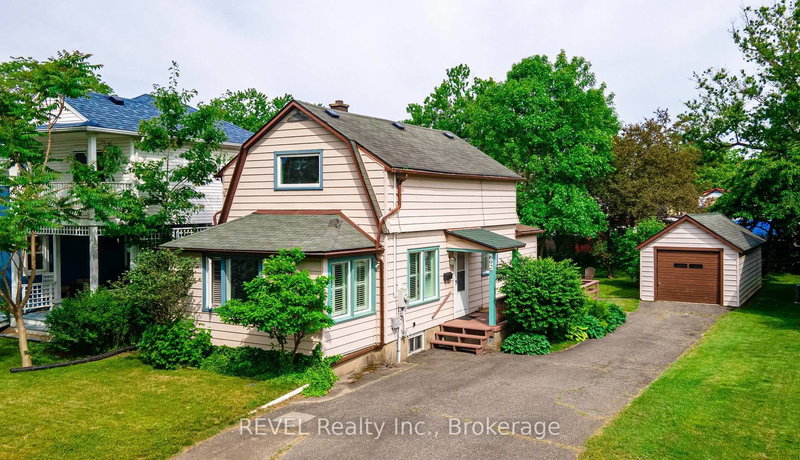 home for sale on 692 Lakeshore Road