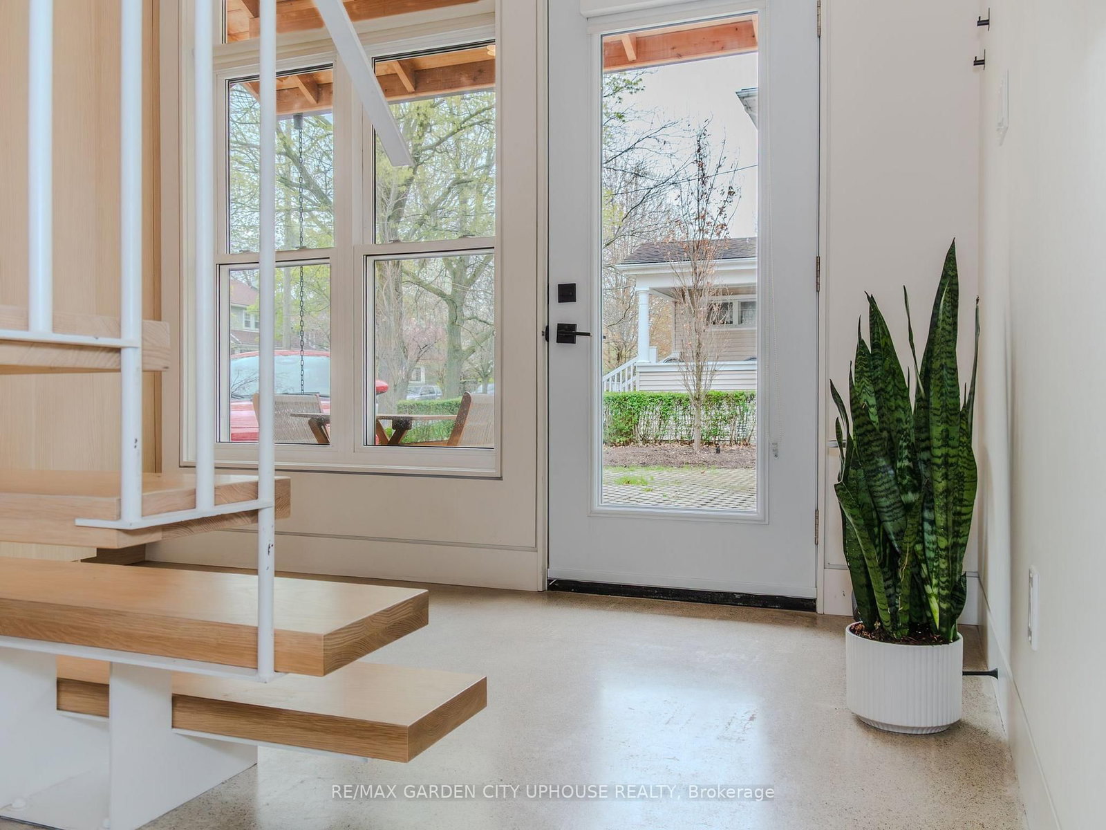 166 RUSSELL Avenue, Unit A - Photo 3