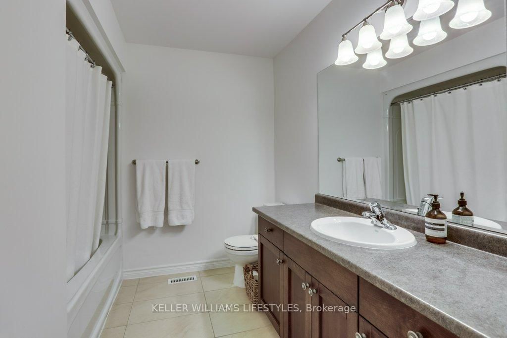 2090 Denview Avenue • London North, ON photo 12