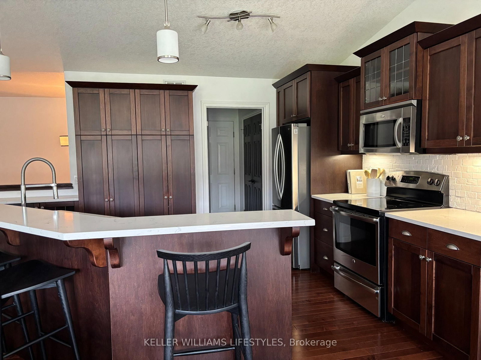 2090 Denview Avenue • London North, ON photo 20