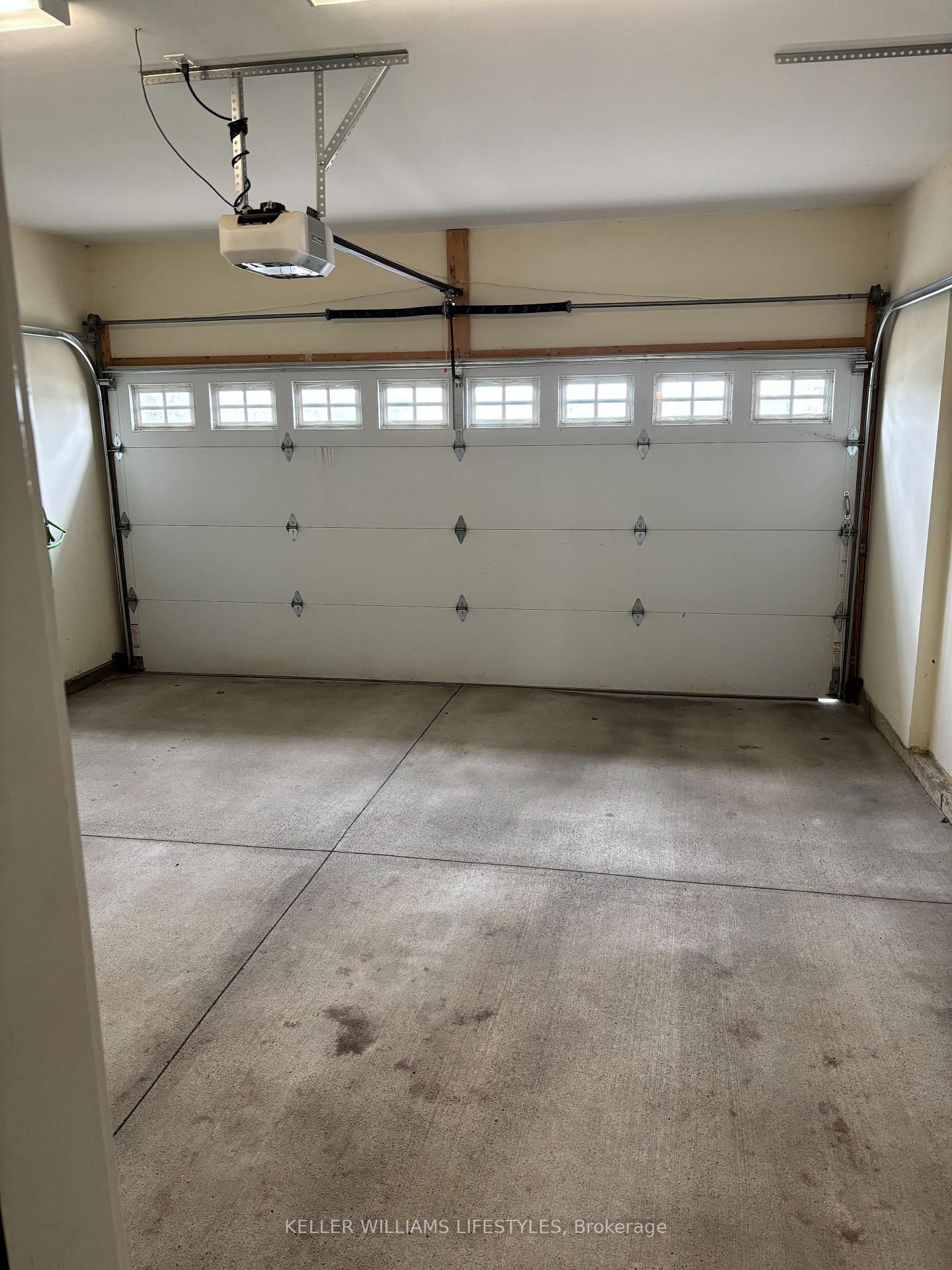 2090 Denview Avenue • London North, ON photo 24
