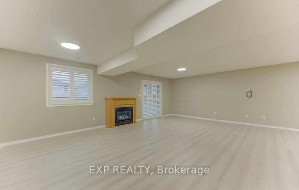 431 Lausanne Crescent - Photo 20