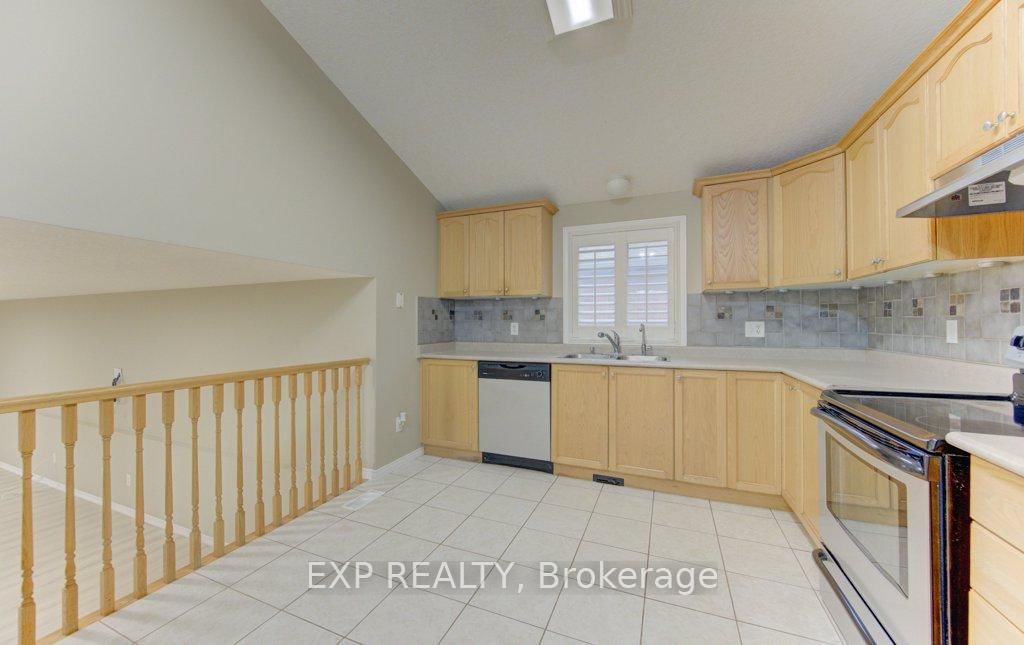 431 Lausanne Crescent - Photo 8