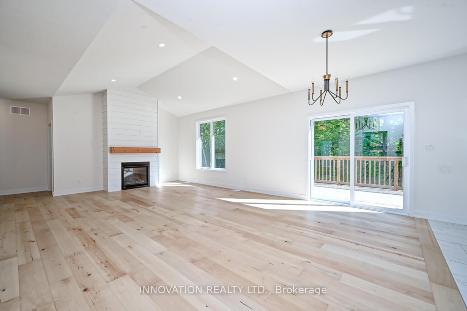 10460 St John Street • North Dundas, ON photo 10