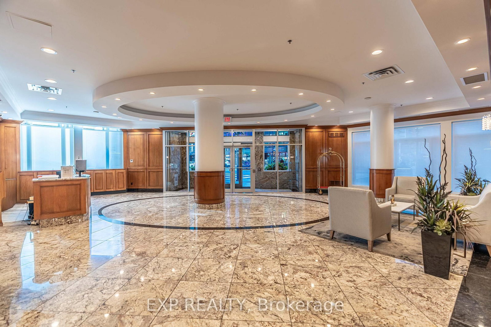242 RIDEAU Street, Unit 2308 - Photo 3