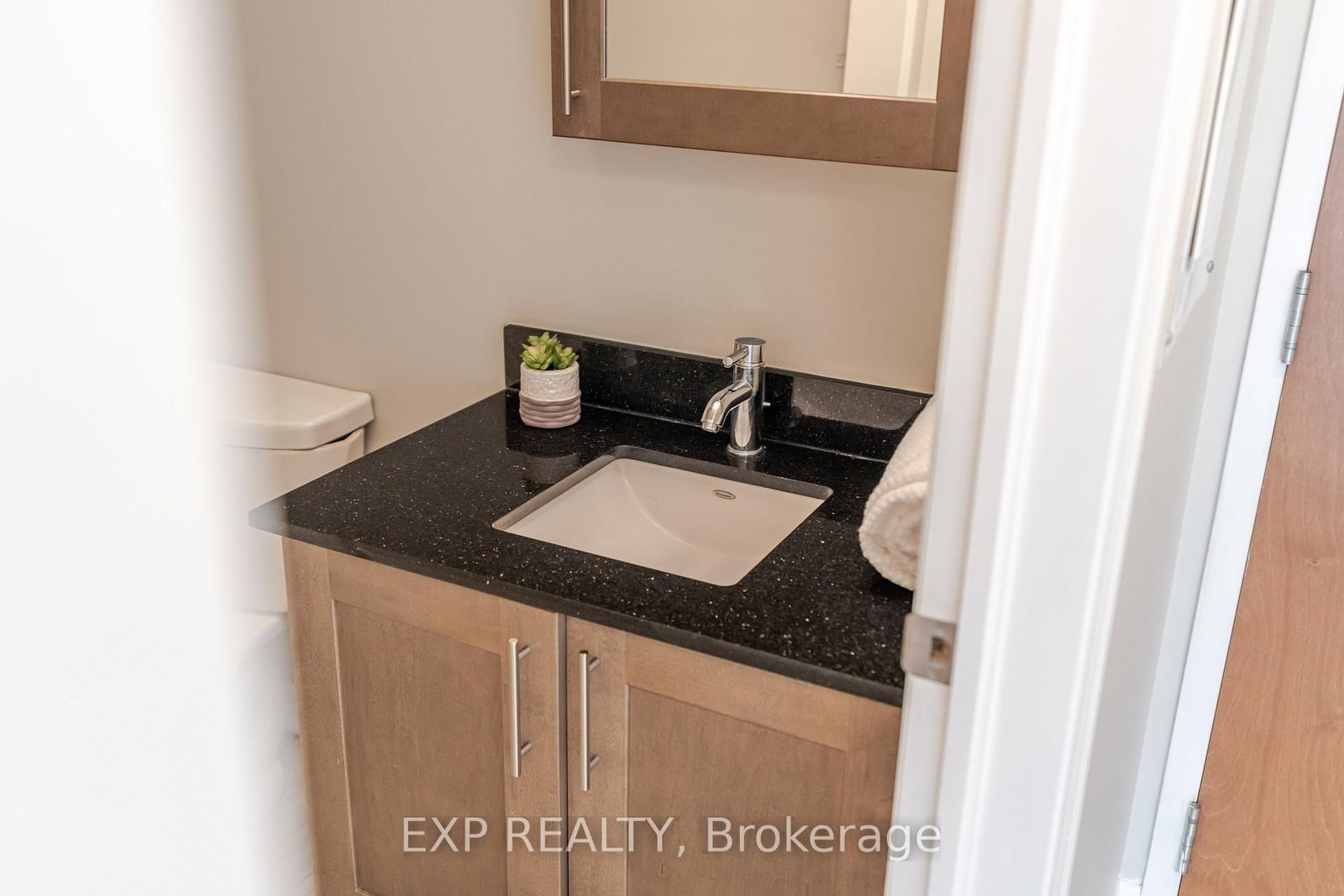 242 RIDEAU Street, Unit 2308 - Photo 9