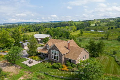 415763 10th Line • Blue Mountains, ON photo 2