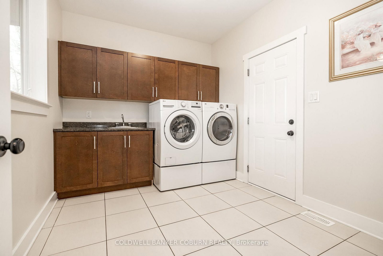 270 West Lake Circle • Carp, ON photo 21