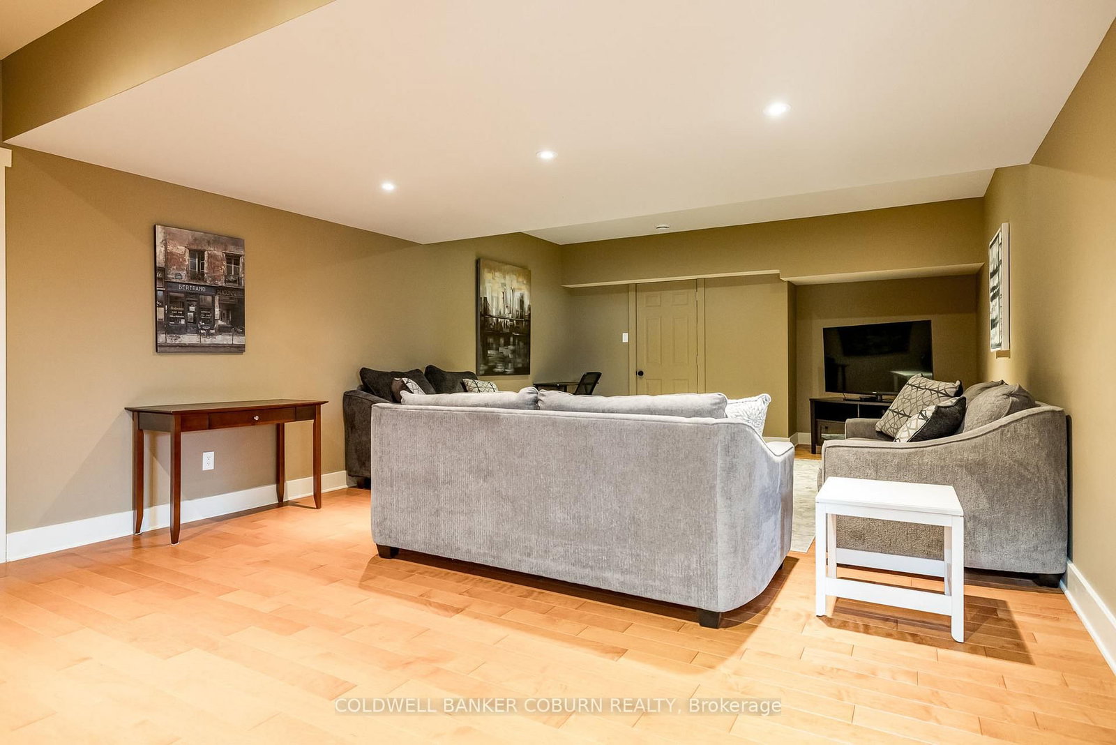 270 West Lake Circle • Carp, ON photo 37