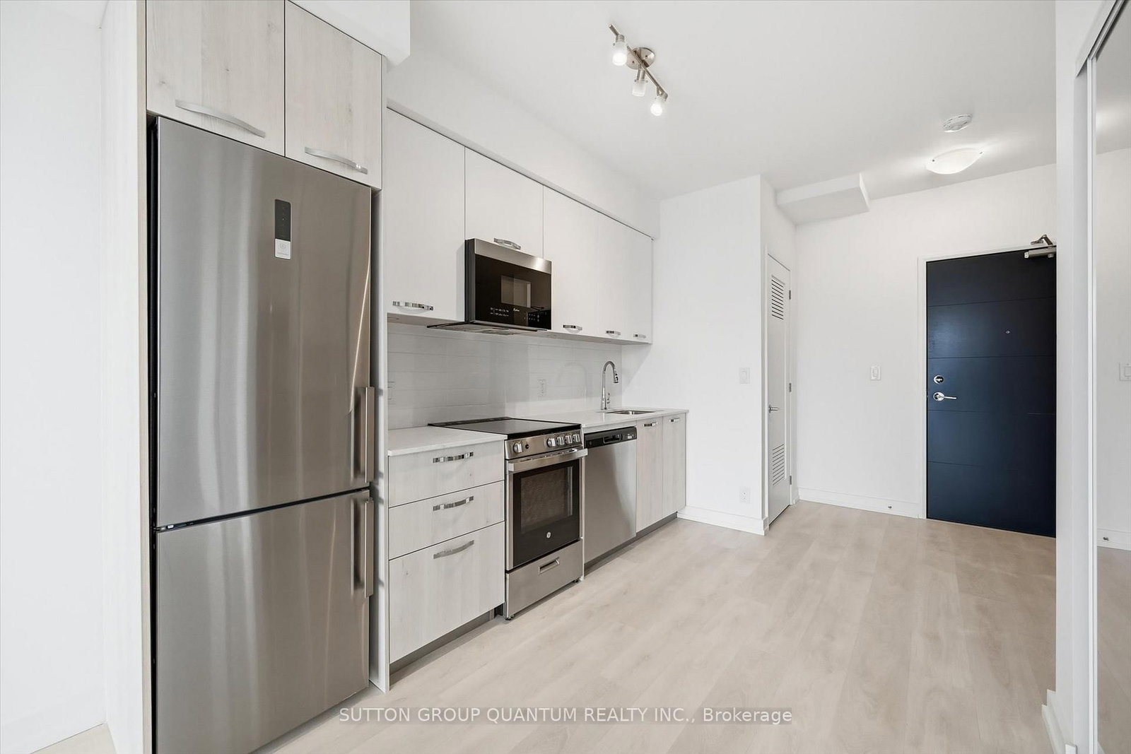 75 James Street S, Unit 1221 - Photo 11