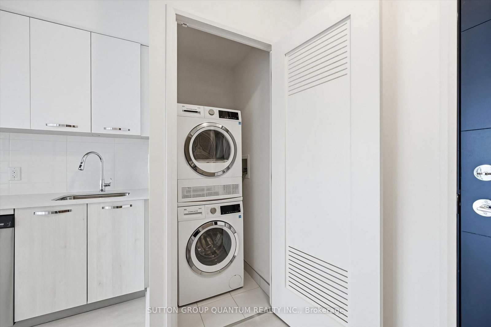 75 James Street S, Unit 1221 - Photo 20