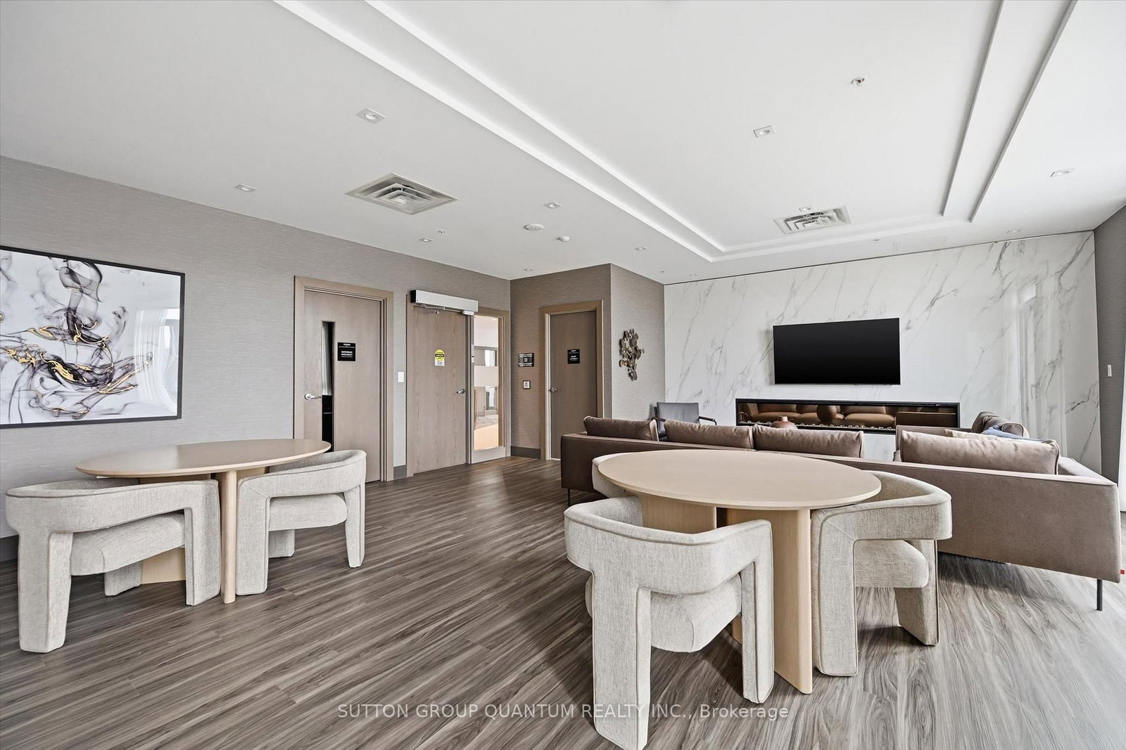 75 James Street S, Unit 1221 - Photo 27