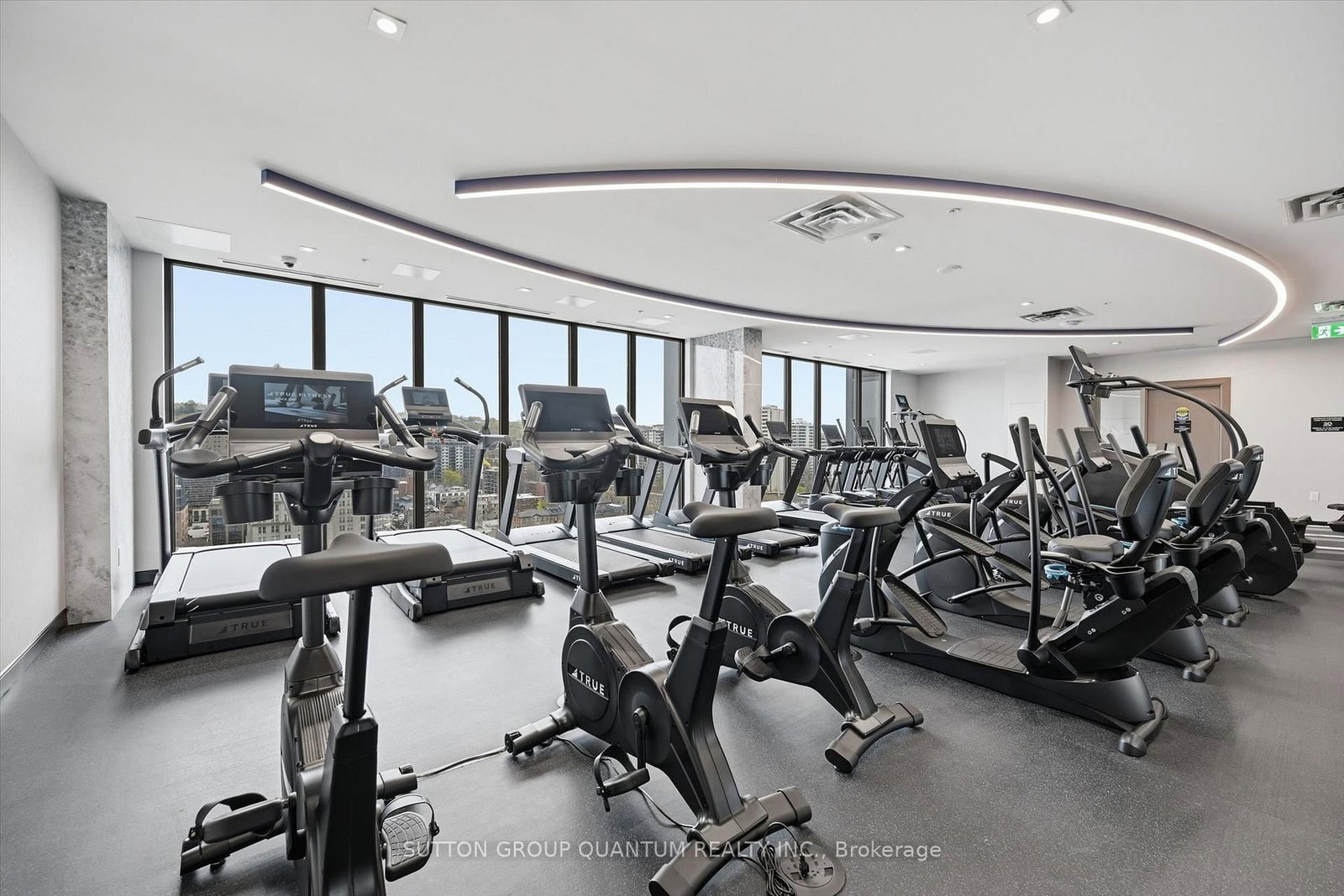 75 James Street S, Unit 1221 - Photo 36