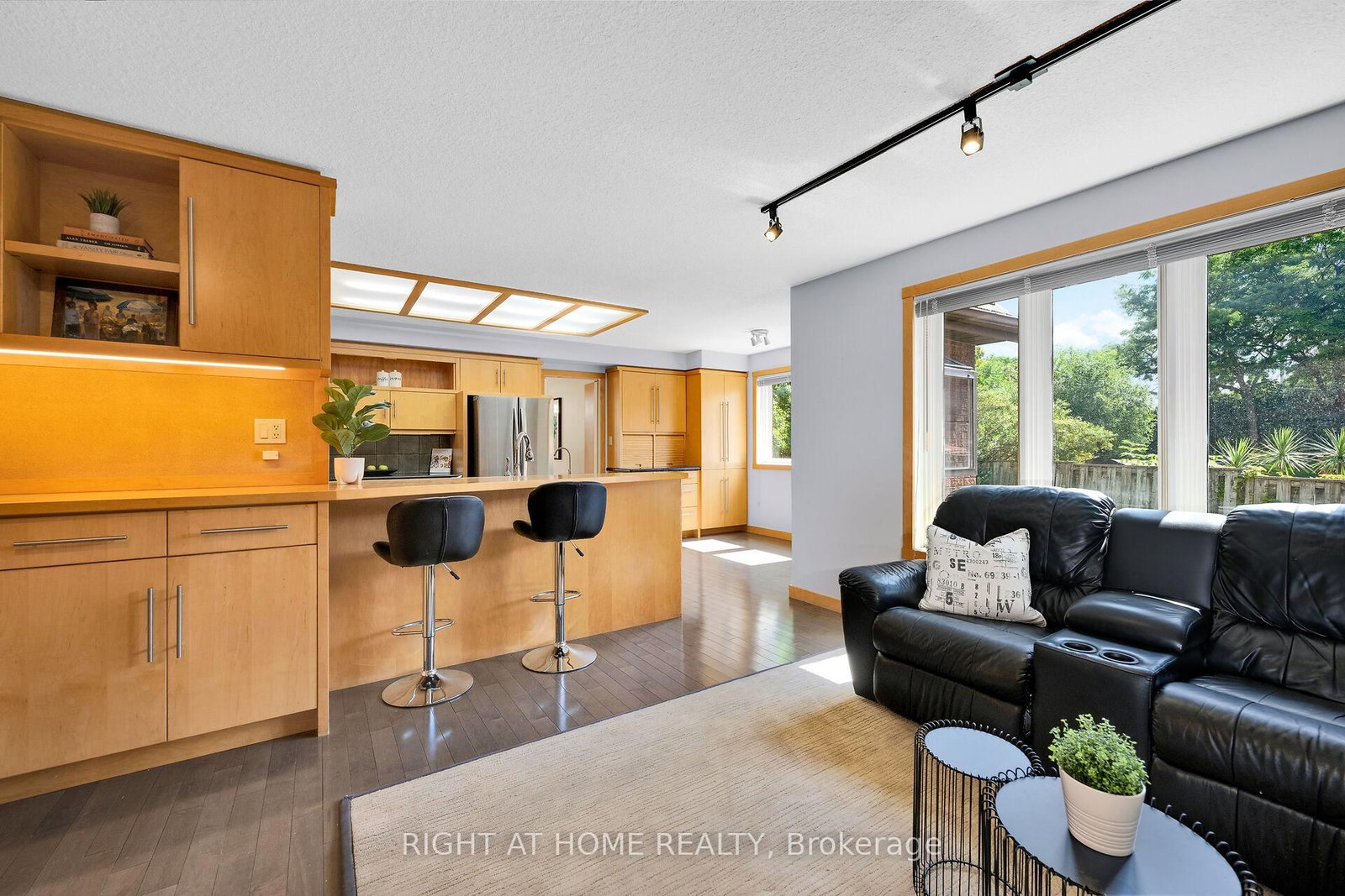 33 Walnut Drive • Guelph, ON photo 10