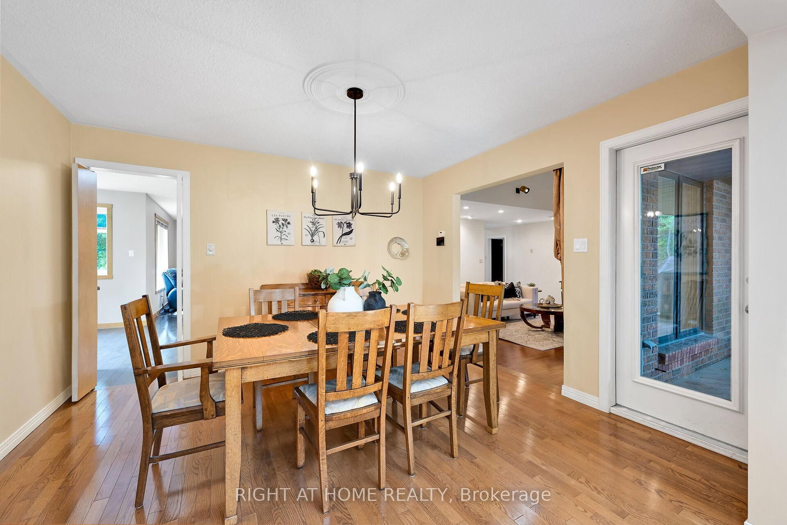 33 Walnut Drive • Guelph, ON photo 16