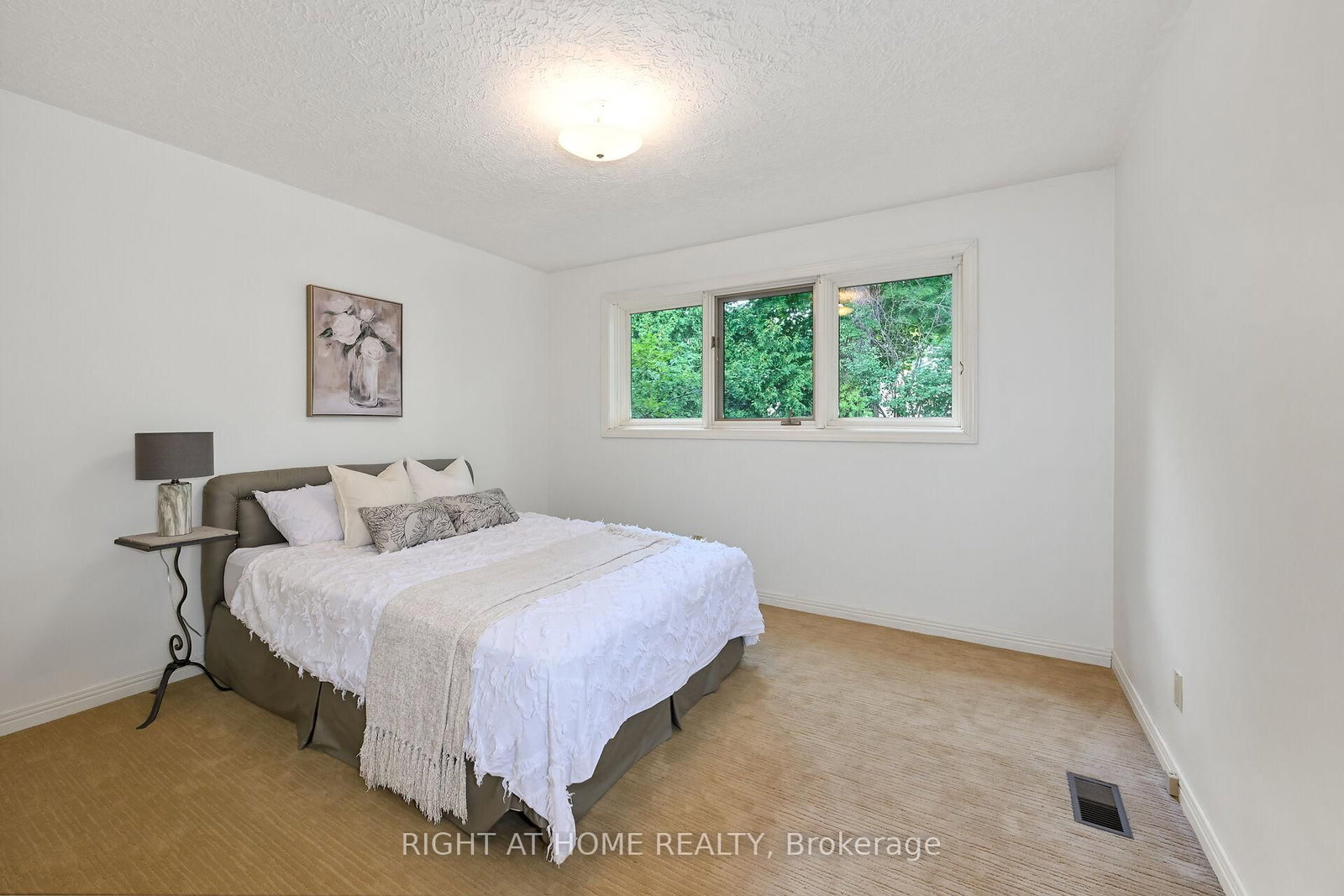 33 Walnut Drive • Guelph, ON photo 30