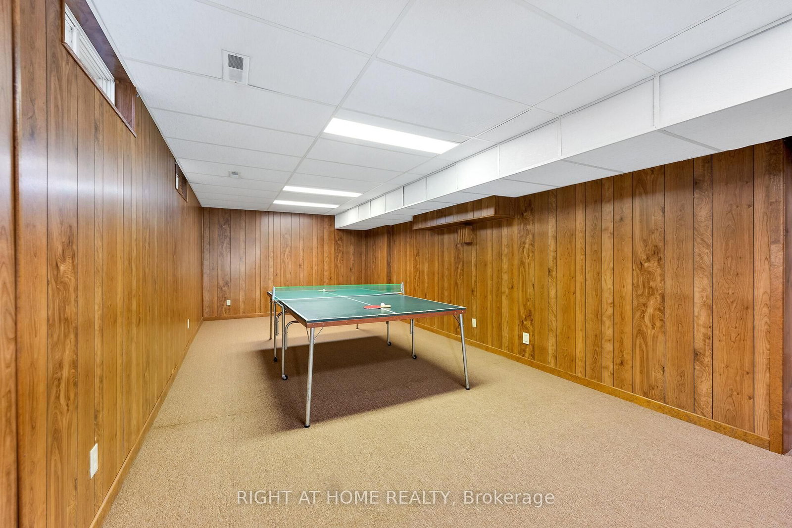 33 Walnut Drive • Guelph, ON photo 36