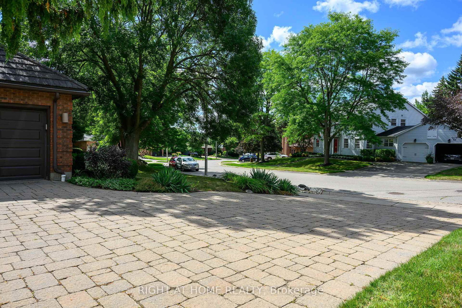 33 Walnut Drive • Guelph, ON photo 46