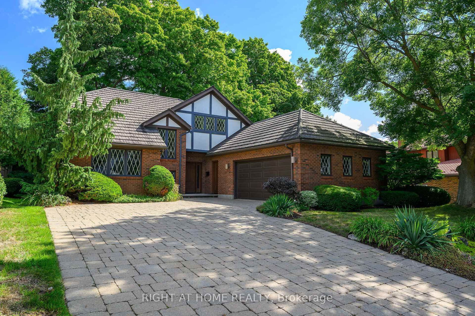 33 Walnut Drive • Guelph, ON photo 47